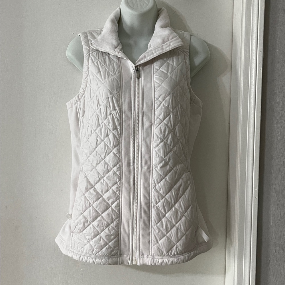 Athleta Women's white Quilted Vest - Picture 2 of 9